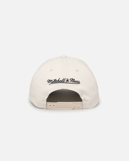 Mitchell & Ness NBA Finals Seattle Supersonics and Chicago Bulls Pro Crown Snapback White Cream/Black