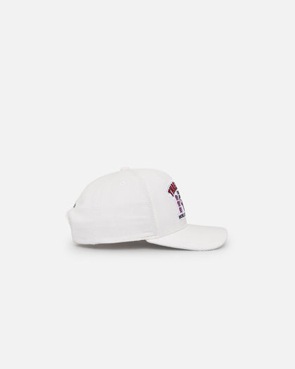 Mitchell & Ness Chicago Bulls 3 Time OG Corduroy Snapback White