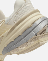 Nike Women's V2K Run Pale Ivory