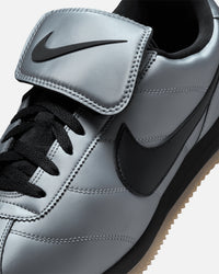 Nike Cortez SE Mtlc Cool Grey/Black-Gum Dark Brown