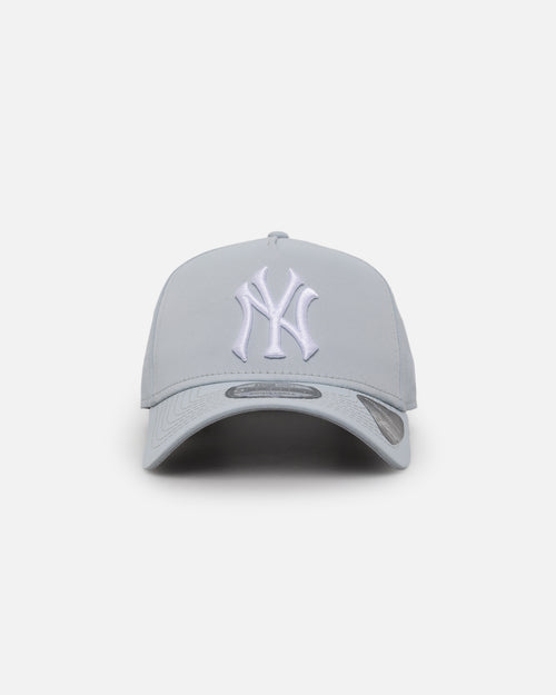 New Era New York Yankees 'Water Reactive' 9FORTY A-Frame Snapback Grey