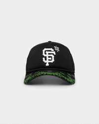 New Era San Francisco Giants 'Glow In The Dark' 9FORTY A-Frame Trucker Snapback Black/Neon Green