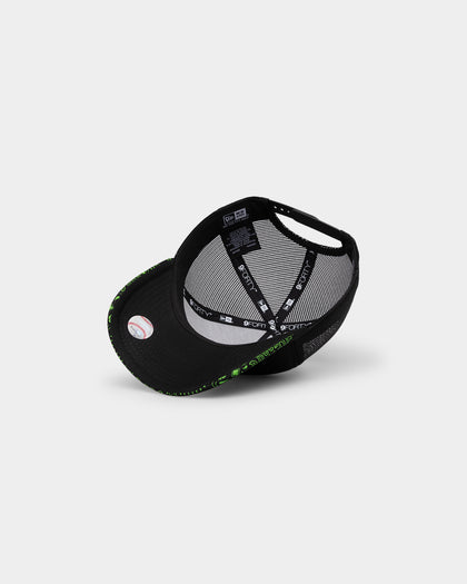 New Era Atlanta Braves 'Glow In The Dark' 9FORTY A-Frame Trucker Snapback Black/Neon Green