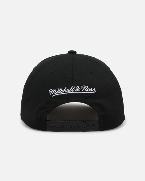 Mitchell & Ness Chicago Bulls Team Colour Wordmark MVP Snapback Black