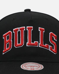 Mitchell & Ness Chicago Bulls Team Colour Wordmark MVP Snapback Black