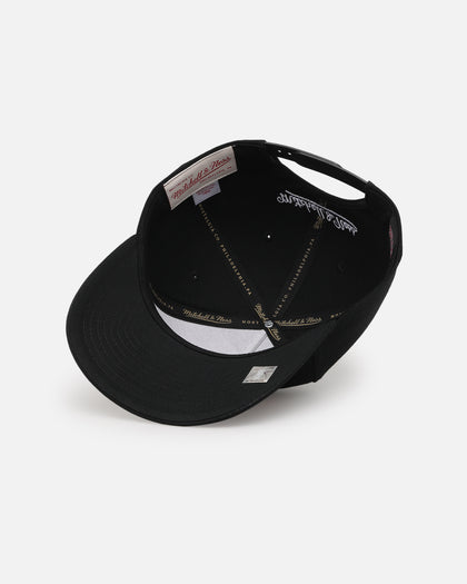 Mitchell & Ness Chicago Bulls Team Colour Wordmark MVP Snapback Black