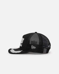 New Era Las Vegas Raiders 'Podium Collection' Pre-Curved Golfer Trucker Snapback Light Royal/Metallic Gold