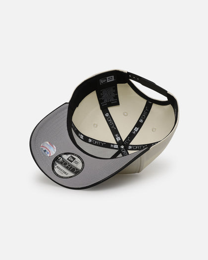 New Era Los Angeles Dodgers 'Leather Visor' 9FORTY A-Frame Snapback Chrome White/Black