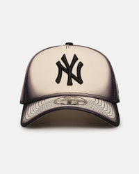 New Era New York Yankees 'Gradient Edge' 9FORTY A-Frame Snapback Black