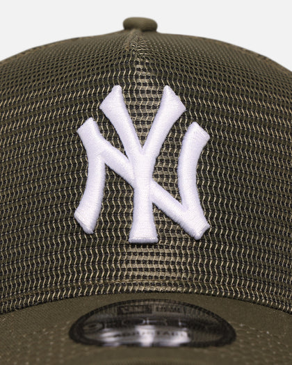 New Era New York Yankees 'Polychromatic Mesh' 9FORTY A-Frame Snapback New Olive