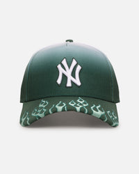 New Era New York Yankees 'Sundyed Flames' 9FORTY A-Frame Snapback Pine Green