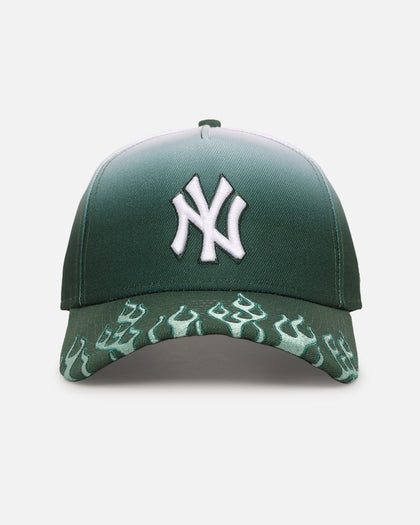 New Era New York Yankees 'Sundyed Flames' 9FORTY A-Frame Snapback Pine Green