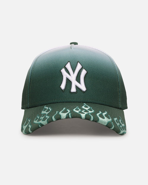 New Era New York Yankees 'Sundyed Flames' 9FORTY A-Frame Snapback Pine Green