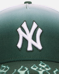 New Era New York Yankees 'Sundyed Flames' 9FORTY A-Frame Snapback Pine Green