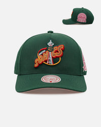 Mitchell & Ness Seattle Supersonics 'Pink Side Patch' Pro Pinch Snapback Official Team Color