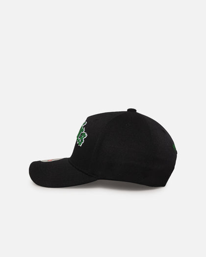 Mitchell & Ness Boston Celtics 'Old English Classic' MVP Snapback Black