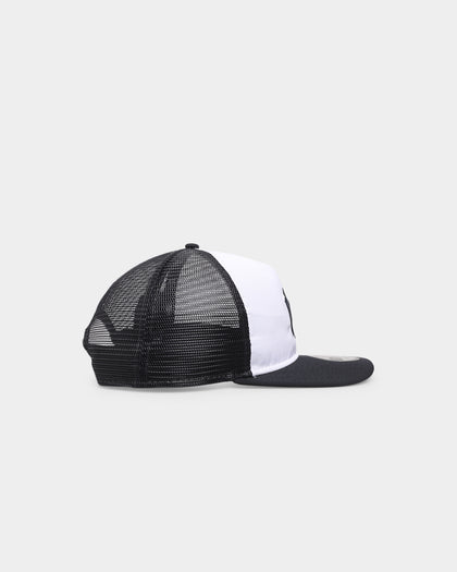 New Era New York Yankees 'Team Two-Tone' Prolight Old Golfer Trucker Snapback White/OTC