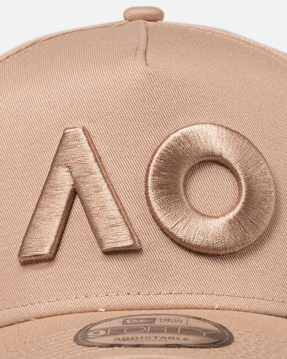 New Era Australian Open '26 9FORTY A-Frame Snapback Med Beige