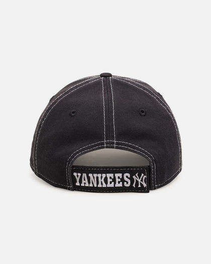 New Era New York Yankees 'Contrast Stitch' 9TWENTY Strapback Official Team Colour