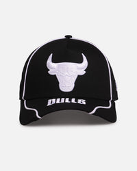 New Era Chicago Bulls 'Piping' 9FORTY A-Frame Snapback Black/White