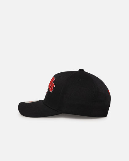 Mitchell & Ness Chicago Bulls 'Old English Classic' MVP Snapback Black