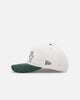 New Era Atlanta Braves 'Heritage Golf' Pre-Curved Golfer Snapback Chrome White