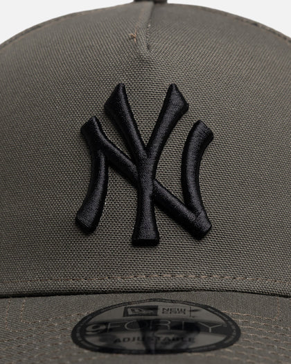 New Era New York Yankees "Moss Canvas" 9Forty A-Frame Snapback Dark Green