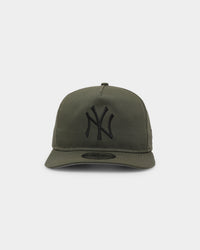 New Era New York Yankees Core Golfer Snapback Olive/Black