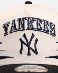 New Era New York Yankees 'Regency Crown' 9FORTY A-Frame Snapback Chrome White/Black