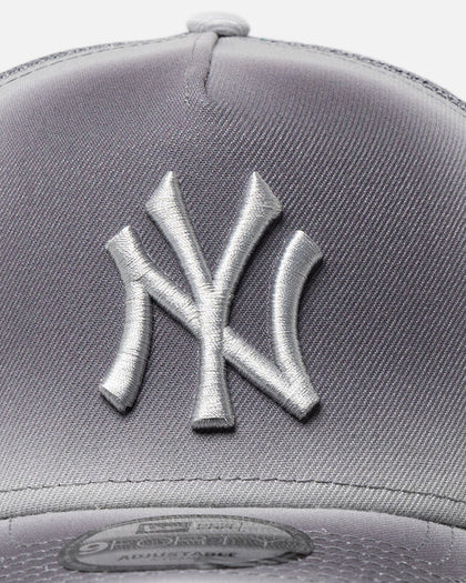 New Era New York Yankees 'Gradient Trucker' 9FORTY A-Frame Trucker Snapback Grey