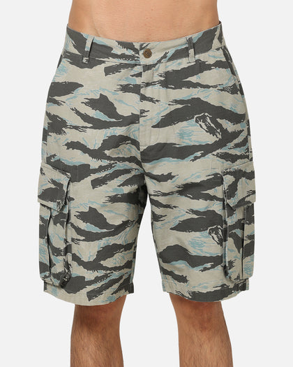 Carre Depot Cargo Shorts Tiger Camo