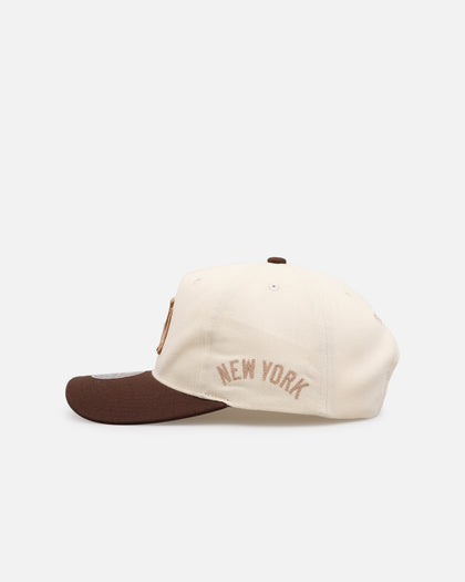 Mitchell & Ness New York Yankees 'Hand Stitch' Deadstock Snapback Brown