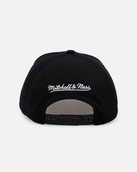 Mitchell & Ness New York Knicks 'Rhinestone Luxury' Pro Pinch Snapback Black