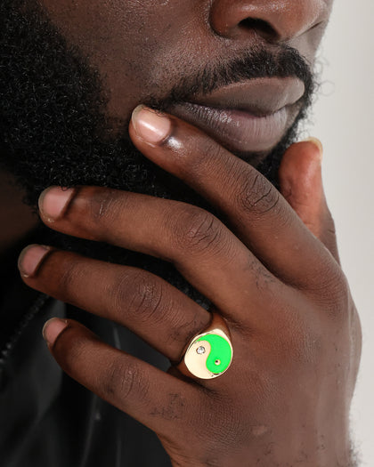Wild For The Weekend Yin Yang Signet Ring (Large) Gold