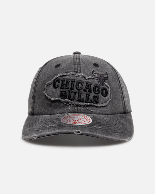 Mitchell & Ness Chicago Bulls 'Destroyed' Dad Fit Strapback Washed Black