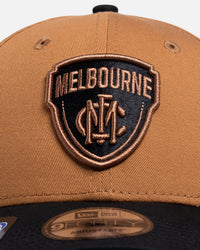 New Era Melbourne Football Club 'AFL 2026' 9FORTY Strapback Med Beige