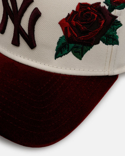 New Era New York Yankees 'Velvet Roses' 9FORTY A-Frame Snapback Chrome