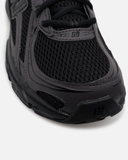 New Balance 740 Black/Black