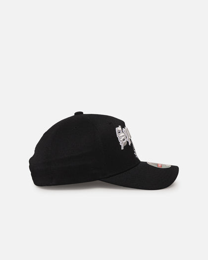 Mitchell & Ness San Antonio Spurs 'Old English Classic' MVP Snapback Black