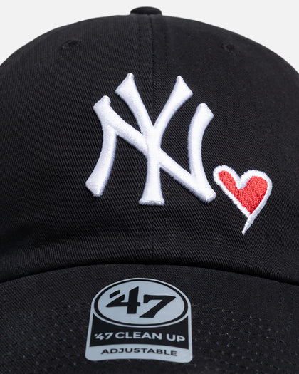 47 Brand New York Yankees "Hearts" Clean Up Strapback Black