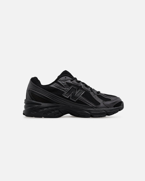 New Balance 740 Black/Black