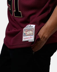 Mitchell & Ness Chicago Bulls Dennis Rodman 1997 Swingman Jersey Burgundy