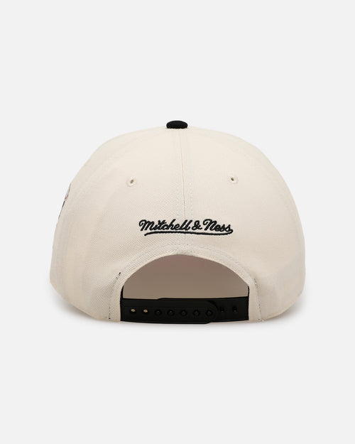 Mitchell & Ness Houston Astros 'Pink Team Logo' Pro Pinch Snapback Off White