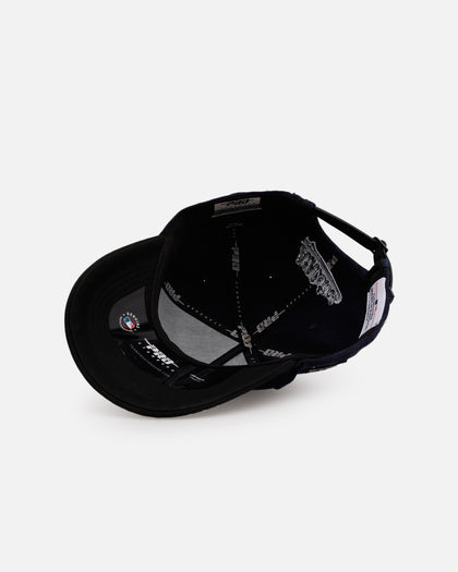 Pro Standard Oakland Athletics 'Polished Hardware' Pro Pinch Strapback Navy