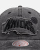 Mitchell & Ness New York Knicks 'Destroyed' Dad Fit Strapback Washed Black