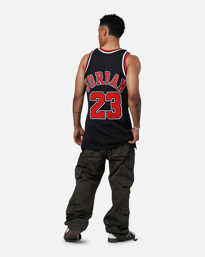 Mitchell & Ness Chicago Bulls Michael Jordan '97-'98 #23 Authentic NBA Jersey Black