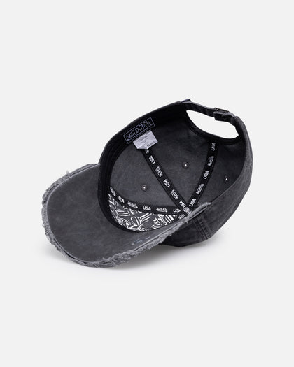 Von Dutch Big Distressed Dad Strapback Washed Black