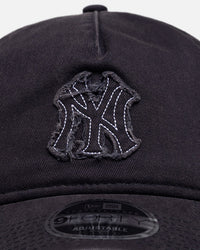 New Era New York Yankees 'Snow Washed Fray' 9FORTY A-Frame Unstructured Snapback Washed Navy