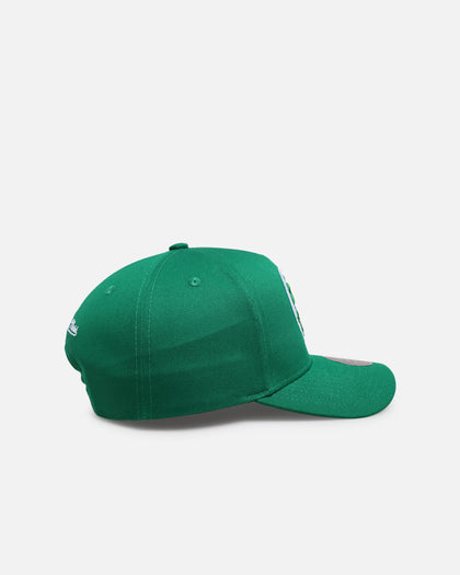 Mitchell & Ness Boston Celtics 'Upside Down Logo' Pro Pinch Snapback Green