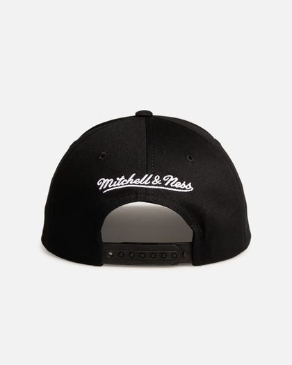 Mitchell & Ness Los Angeles Lakers 'Black Letter' Pro Pinch Snapback Black